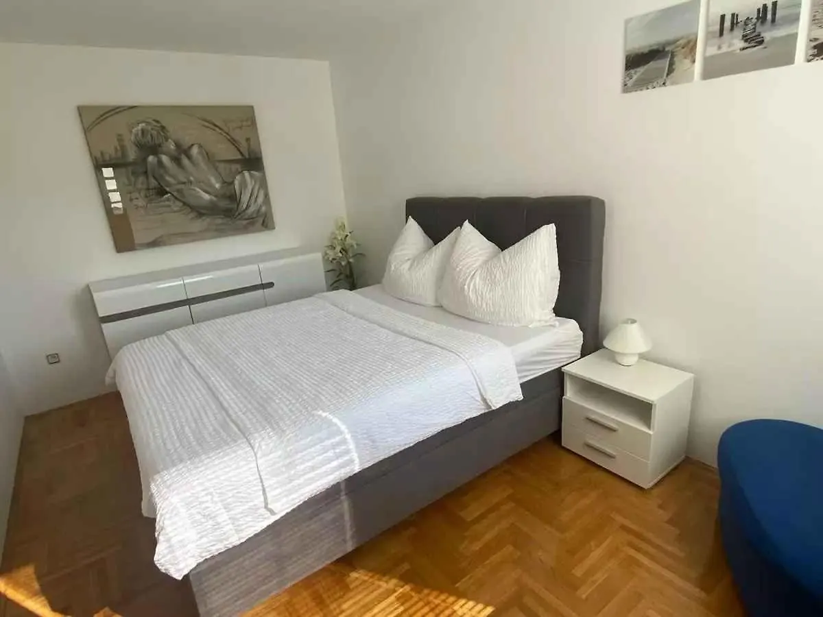 Apartment In Crikvenica 51198