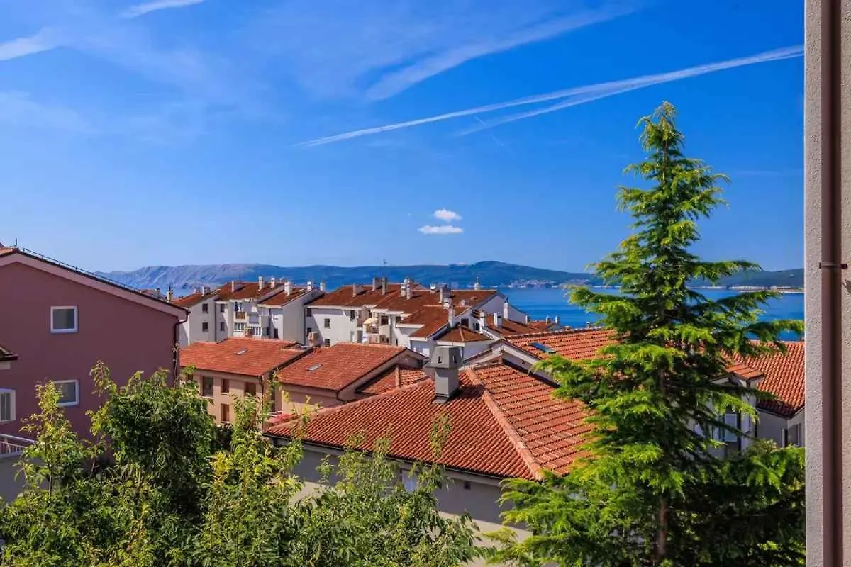 Apartment In Crikvenica 51198