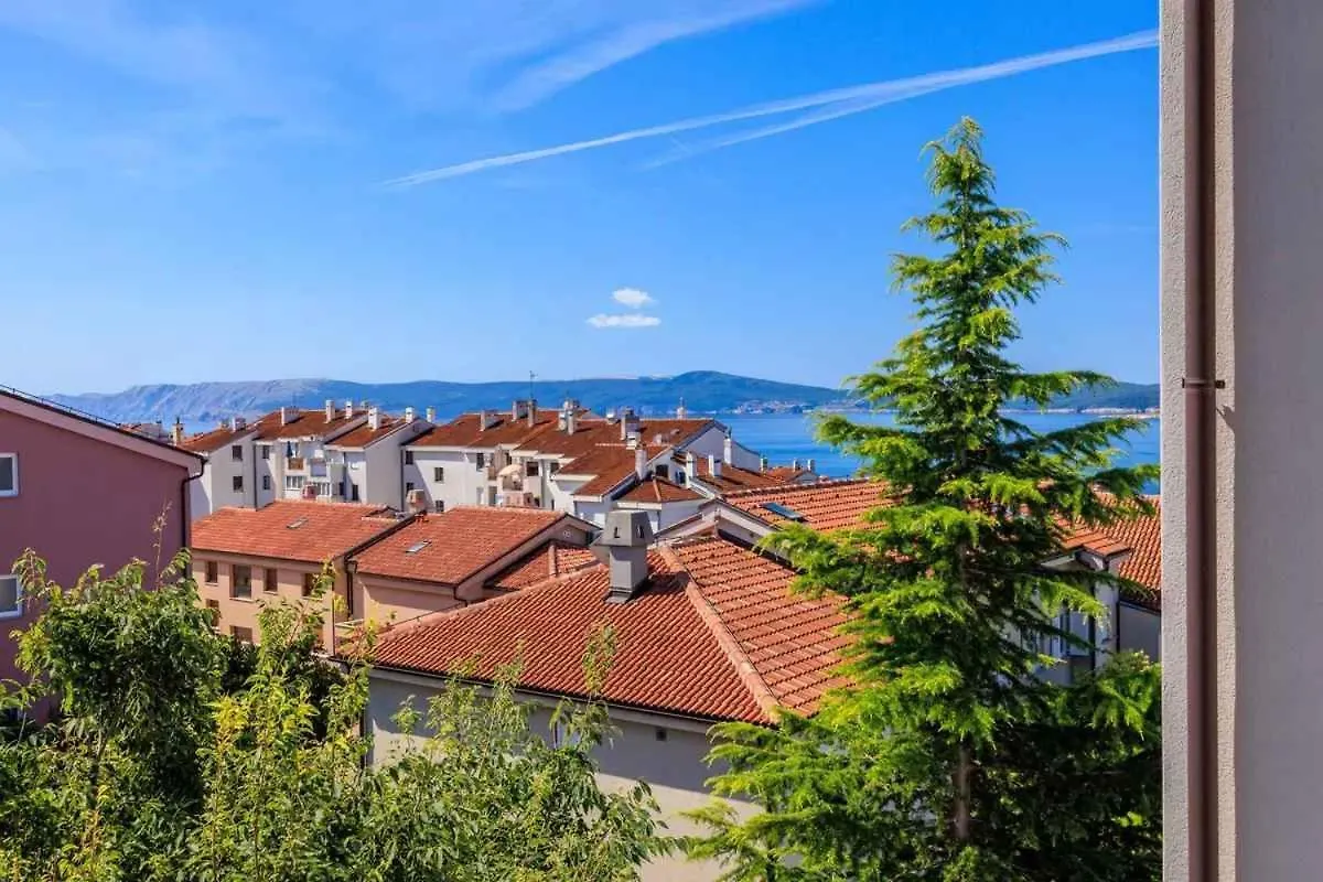 Apartment In Crikvenica 51198
